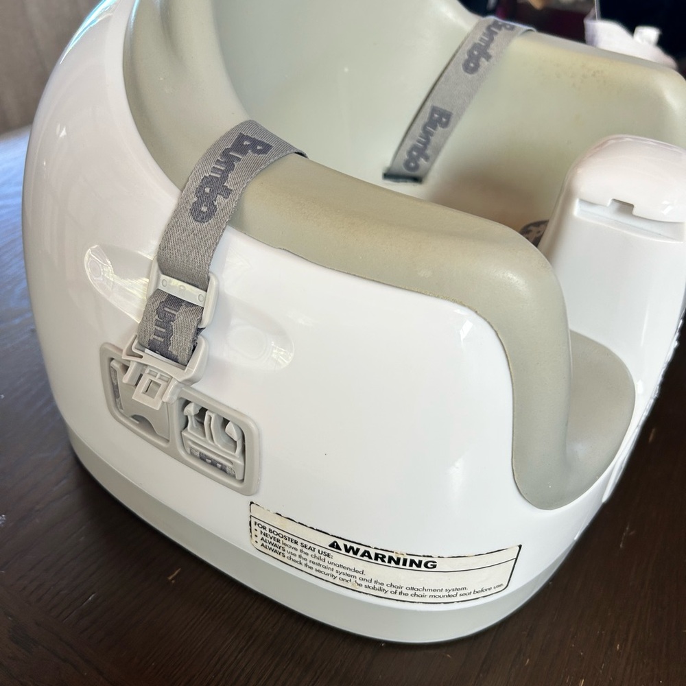 Bumble 3 in 1 booster high chair and tray - Picture 4 of 4